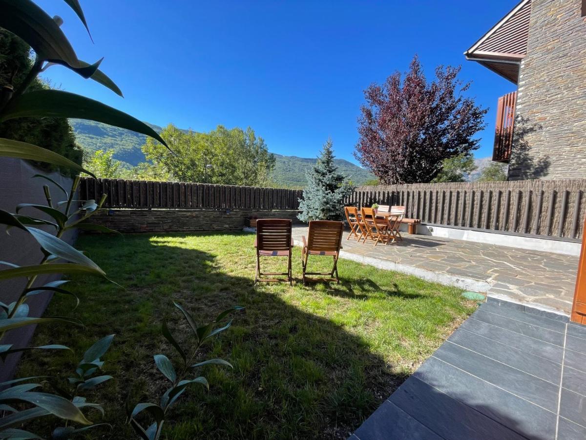 B49 - Bajo Con Jardin Peguera - Villmor Lägenhet Benasque Exteriör bild