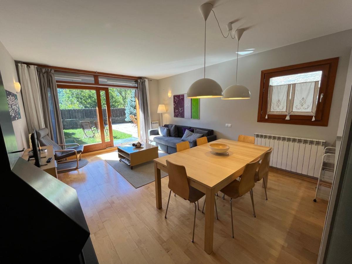 B49 - Bajo Con Jardin Peguera - Villmor Lägenhet Benasque Exteriör bild