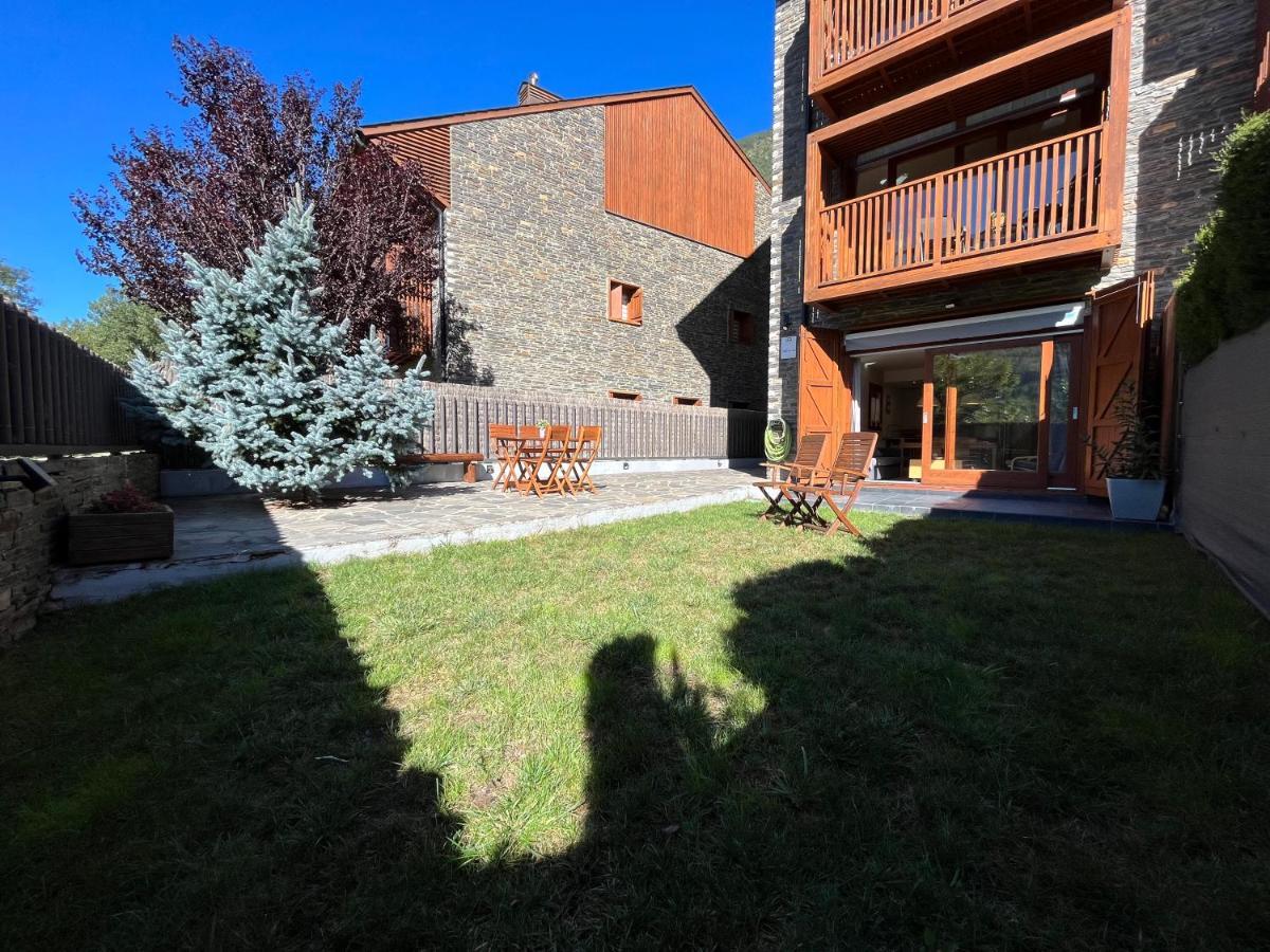 B49 - Bajo Con Jardin Peguera - Villmor Lägenhet Benasque Exteriör bild